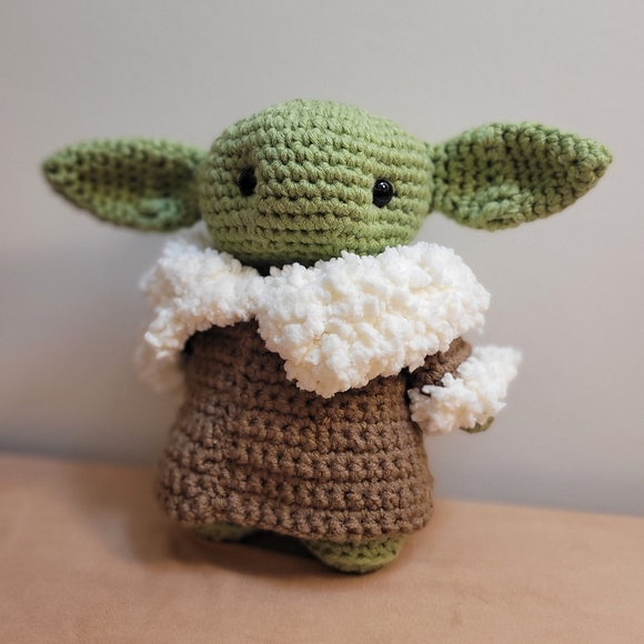 Amigurumi Baby Yoda Fan Art. 10" Handmade Crochet Animal Plush Grogu Alien Child - Picture 2 of 12